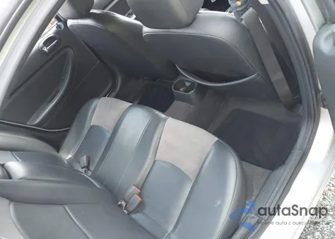 2005 Chrysler Sebring Limited z USA, uszkodzony, nr VIN 1C3EL66R25N704768